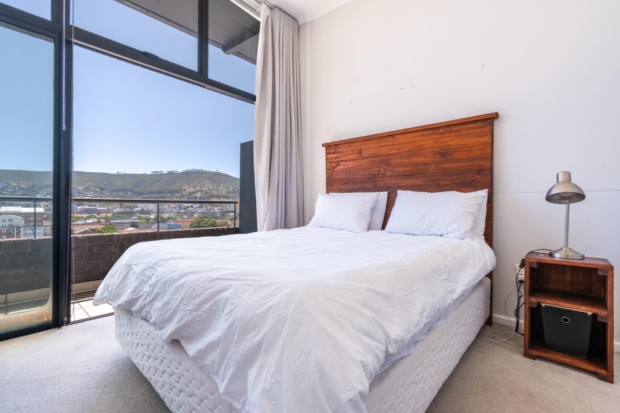 2 Bedroom Property for Sale in Gardens Western Cape